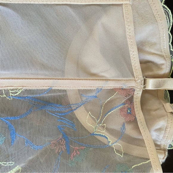 Out From Under Flora Embroidered Bustier Corset Coquette Top in Peach Floral L - Picture 6 of 9